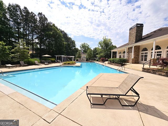 172 Maple Hill Drive, Newnan, GA 30265
