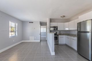 1960 NE 161st St 201, North Miami Beach, FL 33162