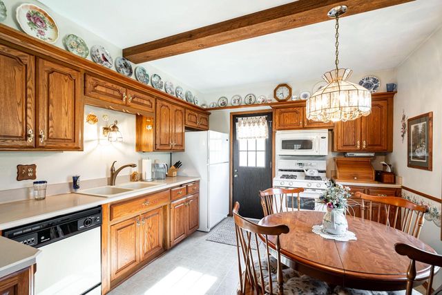 3351 Moraine DRIVE, Hubertus, WI 53033
