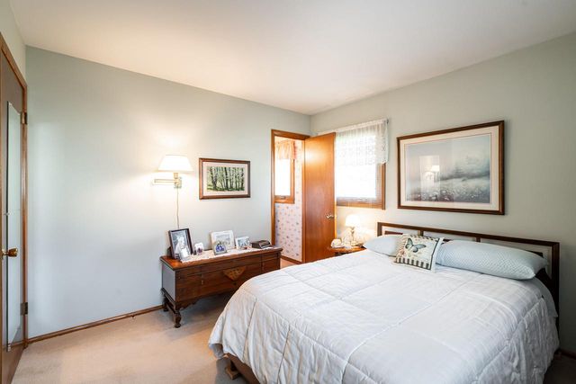 3351 Moraine DRIVE, Hubertus, WI 53033