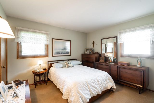 3351 Moraine DRIVE, Hubertus, WI 53033