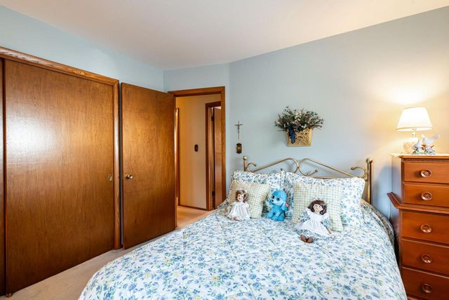 3351 Moraine DRIVE, Hubertus, WI 53033