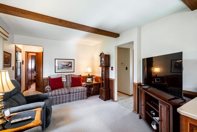 3351 Moraine DRIVE, Hubertus, WI 53033
