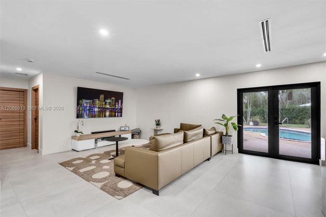 9900 NW 14th Court, Coral Springs, FL 33071