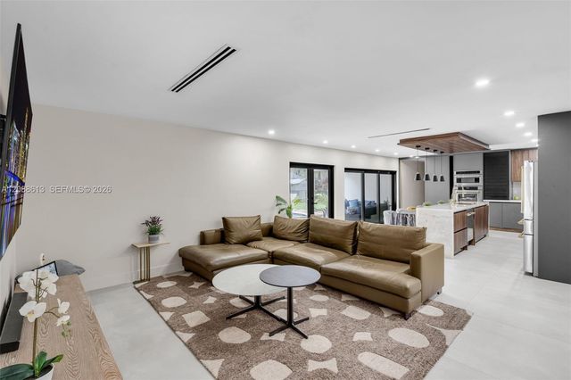 9900 NW 14th Court, Coral Springs, FL 33071