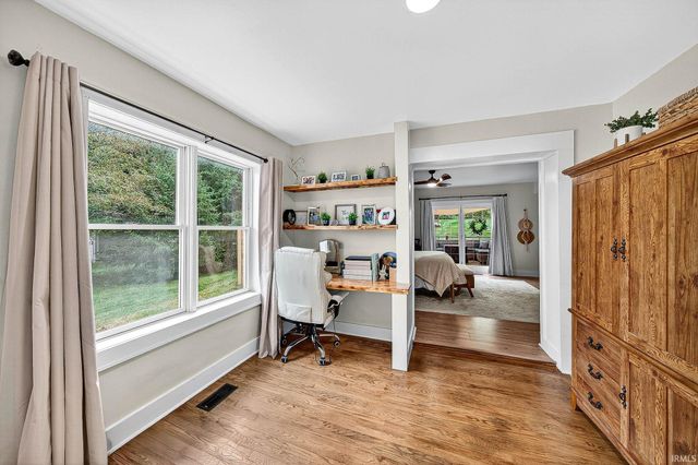 525 S main Street, Middlebury, IN 46540