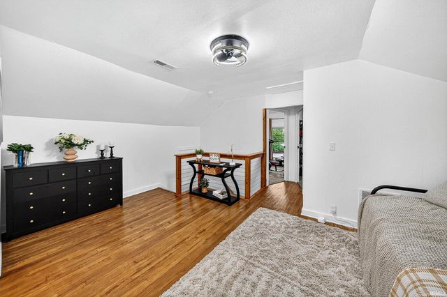 525 S main Street, Middlebury, IN 46540