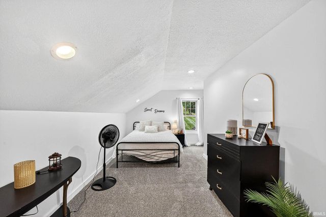 525 S main Street, Middlebury, IN 46540