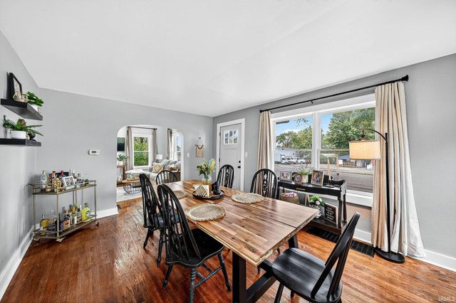 525 S main Street, Middlebury, IN 46540