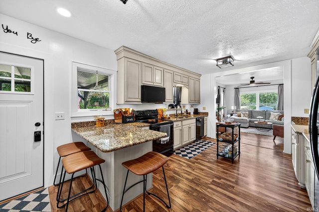 525 S main Street, Middlebury, IN 46540