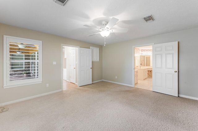 1106 Lakeside Drive, Huntsville, TX 77320