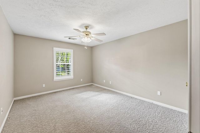 1106 Lakeside Drive, Huntsville, TX 77320