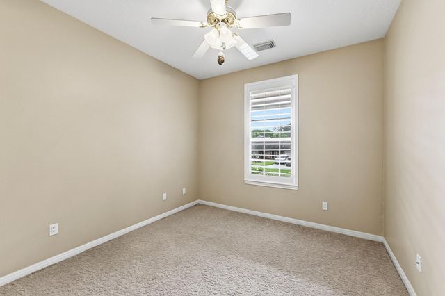 1106 Lakeside Drive, Huntsville, TX 77320