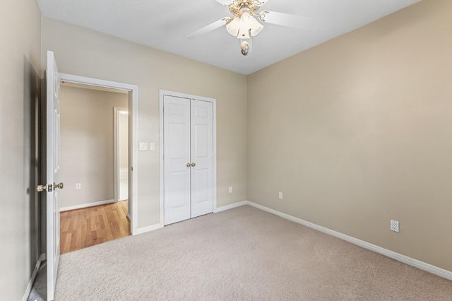 1106 Lakeside Drive, Huntsville, TX 77320