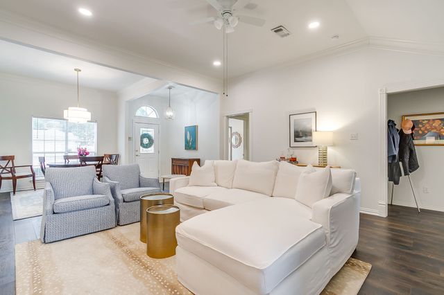 3228 Riverwood Drive, Fort Worth, TX 76116