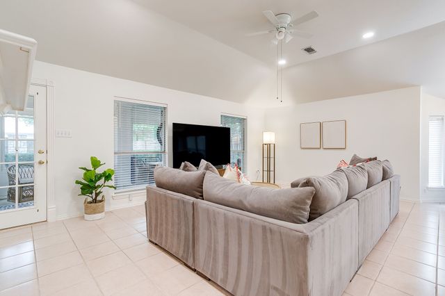 3228 Riverwood Drive, Fort Worth, TX 76116