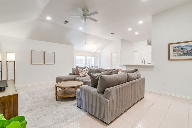 3228 Riverwood Drive, Fort Worth, TX 76116