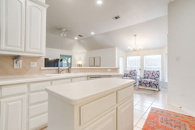 3228 Riverwood Drive, Fort Worth, TX 76116