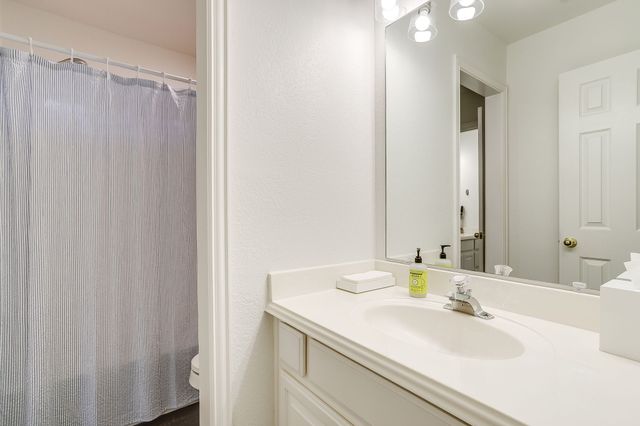 3228 Riverwood Drive, Fort Worth, TX 76116