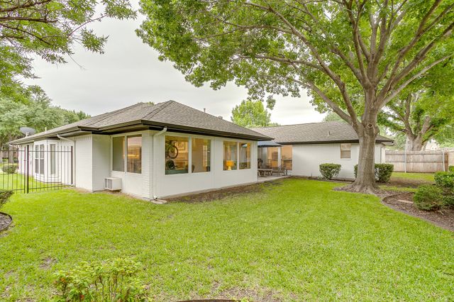 3228 Riverwood Drive, Fort Worth, TX 76116