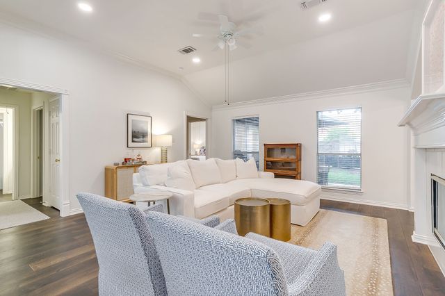 3228 Riverwood Drive, Fort Worth, TX 76116