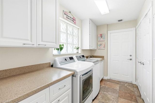 15410 Remora DR, Bonita Springs, FL 34135