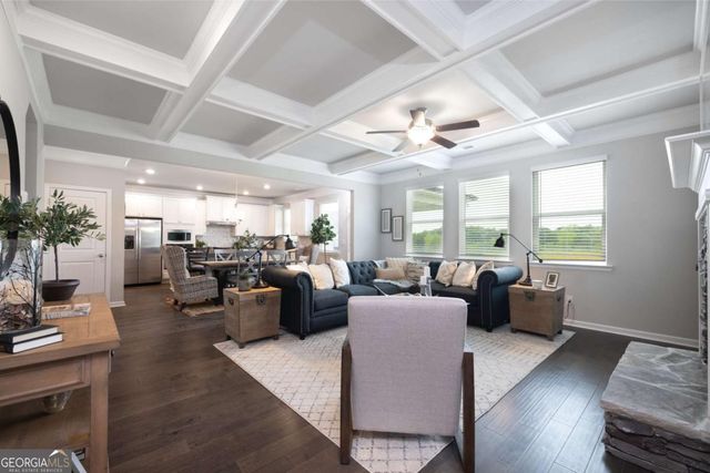 1807 Kingsmere Run Drive, Loganville, GA 30052