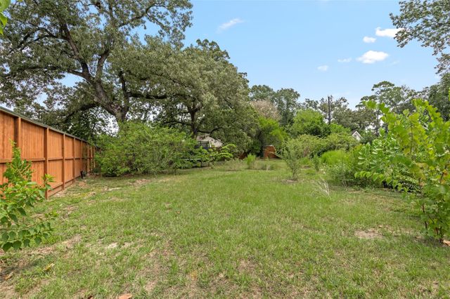 4252 Apollo Street, Houston, TX 77018