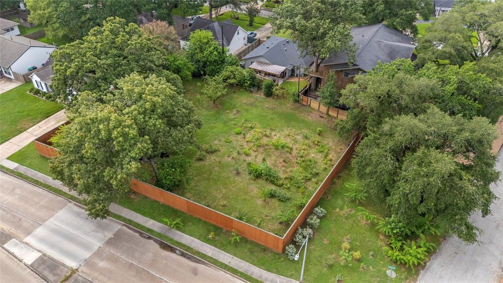 4252 Apollo Street, Houston, TX 77018