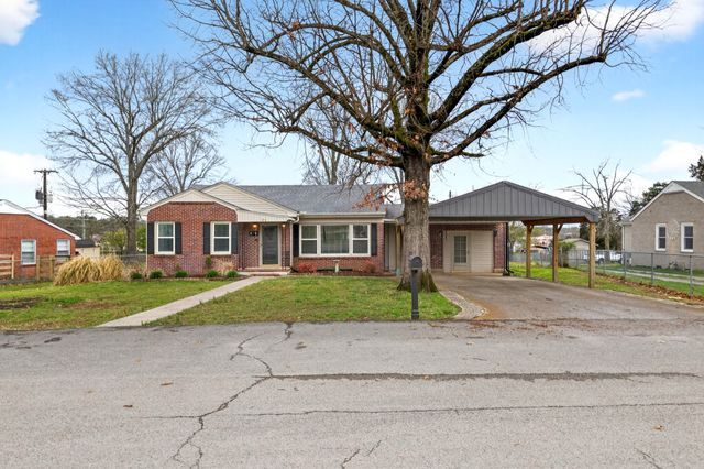 126 Armory Dr, Lewisburg, TN 37091