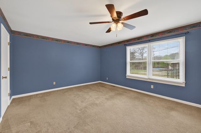 126 Armory Dr, Lewisburg, TN 37091