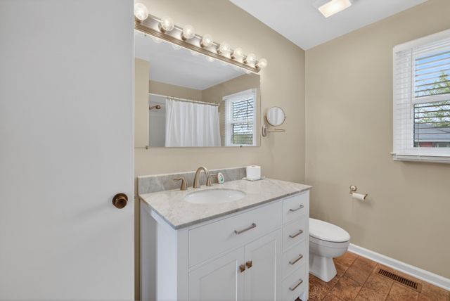 126 Armory Dr, Lewisburg, TN 37091