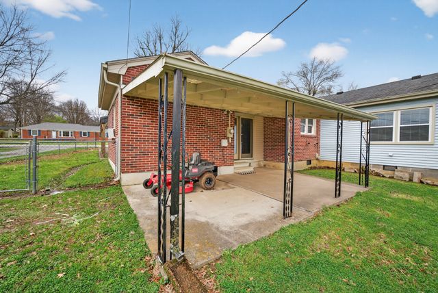 126 Armory Dr, Lewisburg, TN 37091