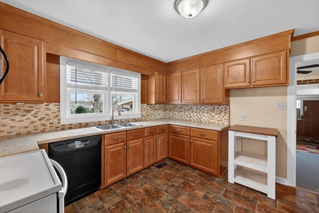 126 Armory Dr, Lewisburg, TN 37091