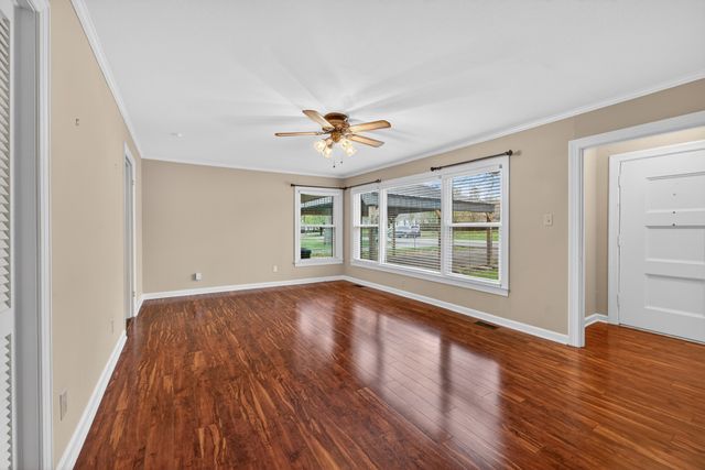 126 Armory Dr, Lewisburg, TN 37091