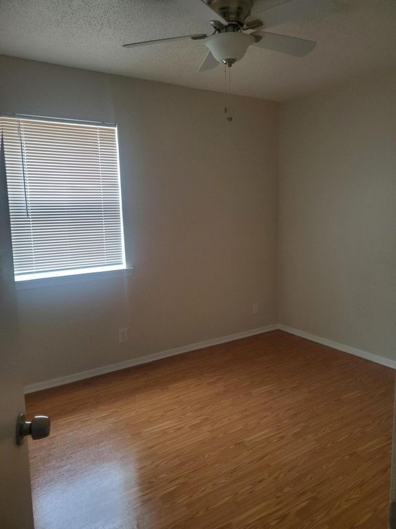 Image 5 of property listing at 221 Nottingham Trail, San Angelo, TX 76901