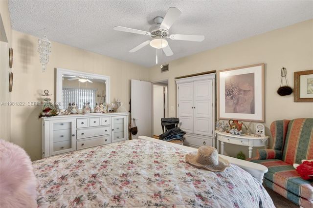9401 SW 97th Avenue, Miami, FL 33176