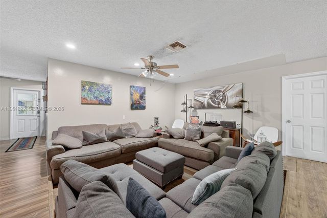 9401 SW 97th Avenue, Miami, FL 33176