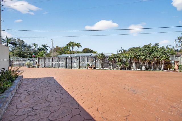 9401 SW 97th Avenue, Miami, FL 33176