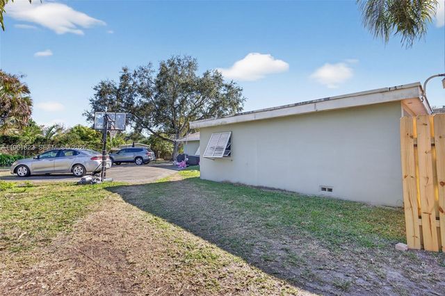 9401 SW 97th Avenue, Miami, FL 33176