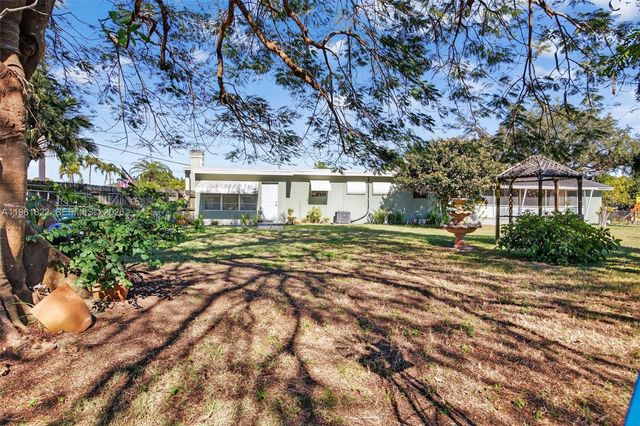 9401 SW 97th Avenue, Miami, FL 33176