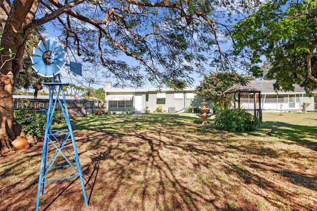 9401 SW 97th Avenue, Miami, FL 33176