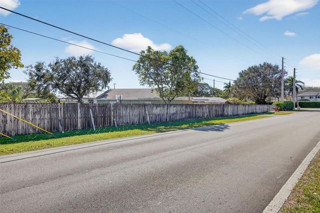 9401 SW 97th Avenue, Miami, FL 33176
