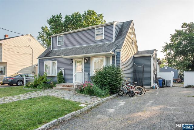 73 Bergen Avenue, Wanaque, NJ 07420