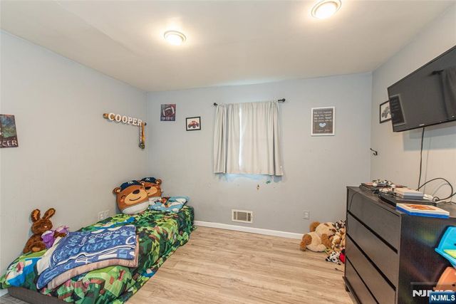 73 Bergen Avenue, Wanaque, NJ 07420