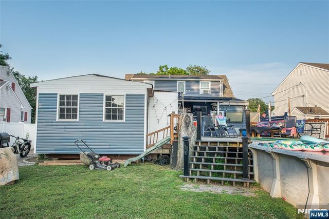 73 Bergen Avenue, Wanaque, NJ 07420