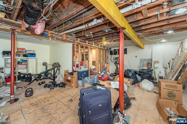73 Bergen Avenue, Wanaque, NJ 07420