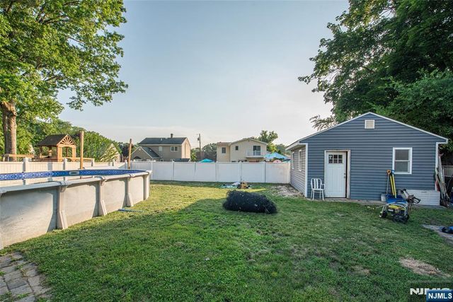 73 Bergen Avenue, Wanaque, NJ 07420