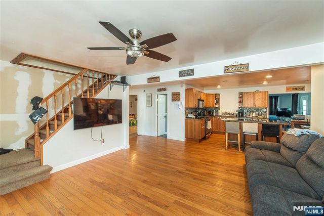 73 Bergen Avenue, Wanaque, NJ 07420