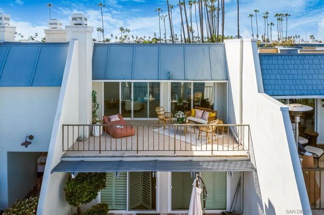 38 Antigua Ct, Coronado, CA 92118